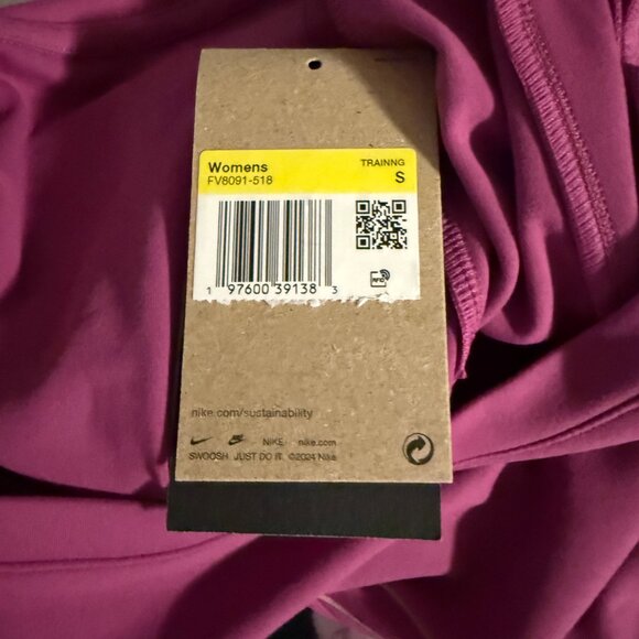 NWT Nike One Women's set of Twist bra and Fitted Top in hot fuschia - Picture 7 of 8